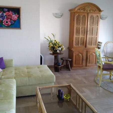 Apartment With Sea View And Swimming Pool